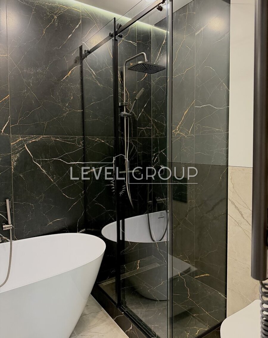 Микільсько-Слобідська, 13