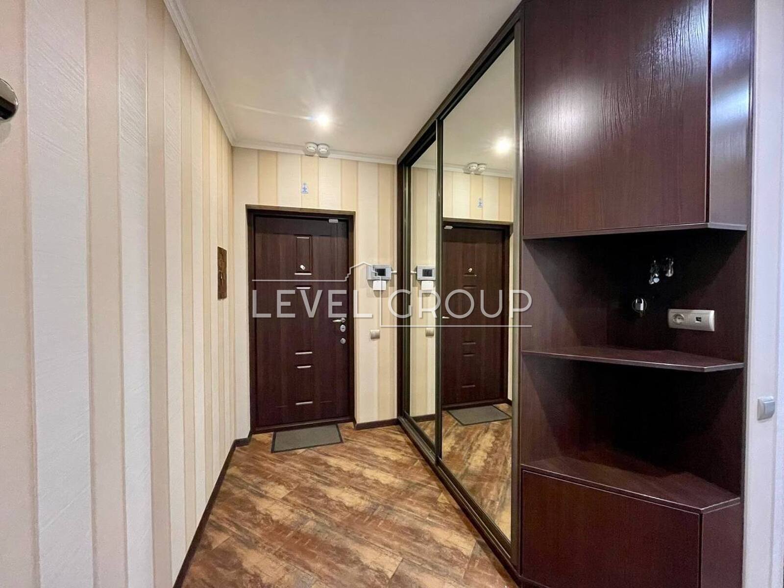 Yuriy Shumsky St., 1B