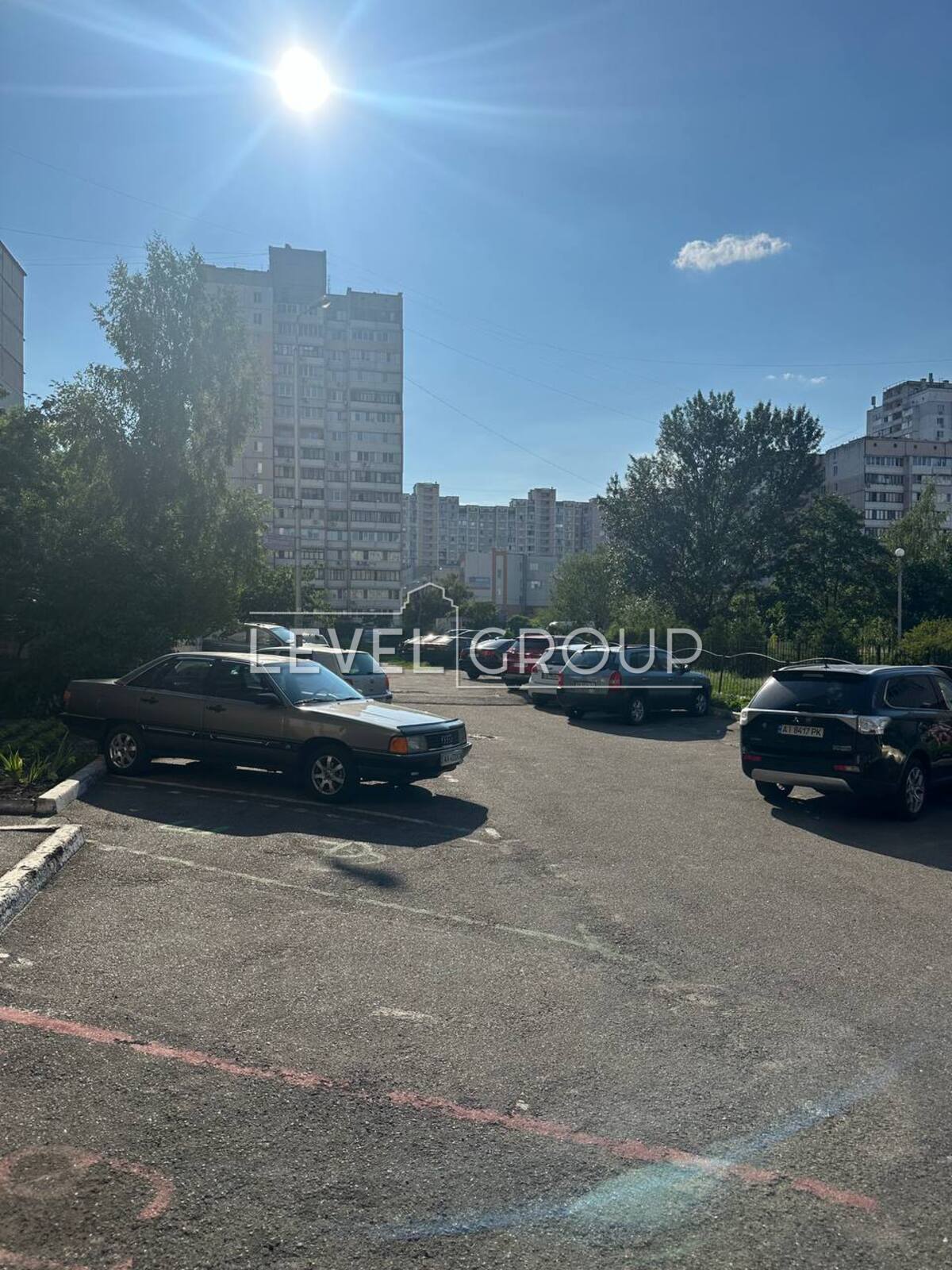 Анни Ахматової вул., 16 Г