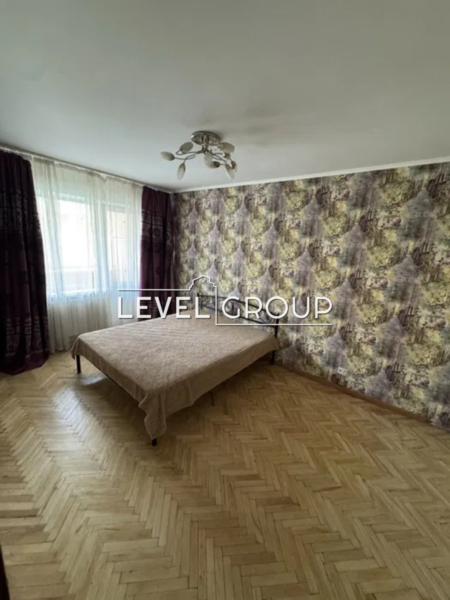 Вишгородська, 50В