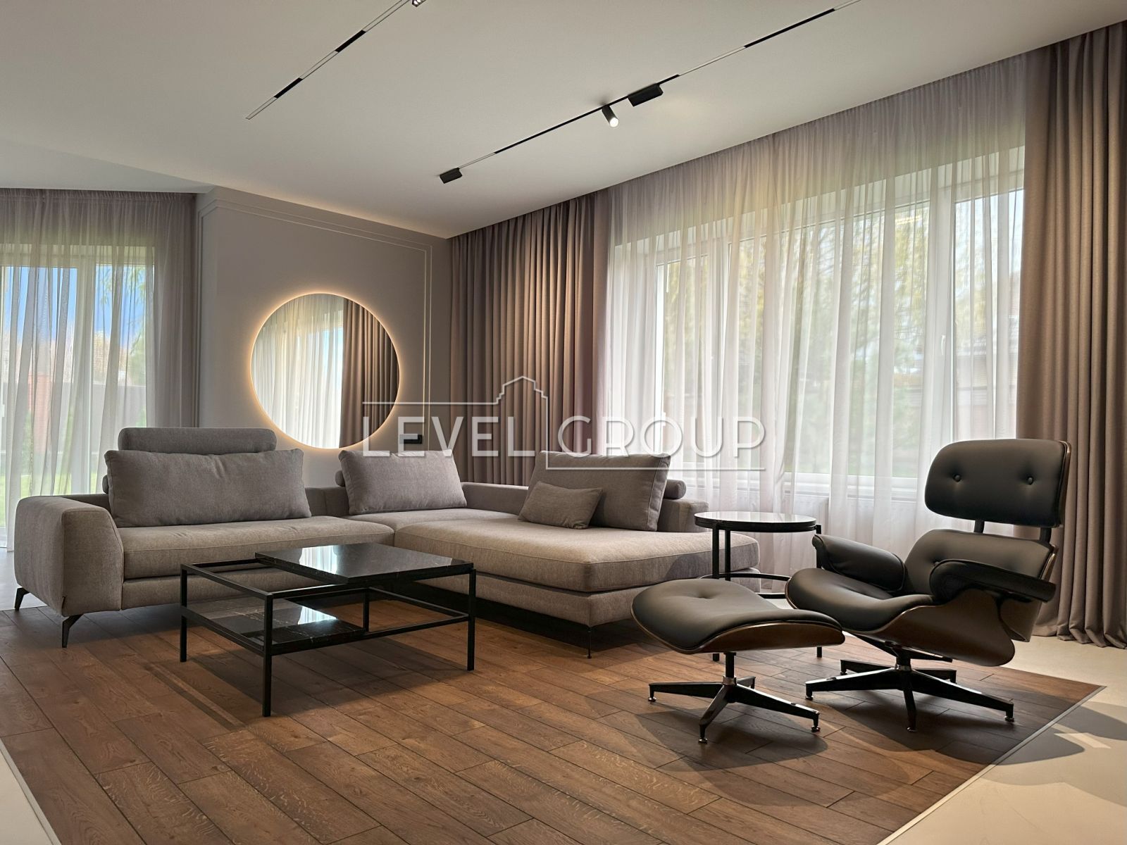 Узліссівська, 10