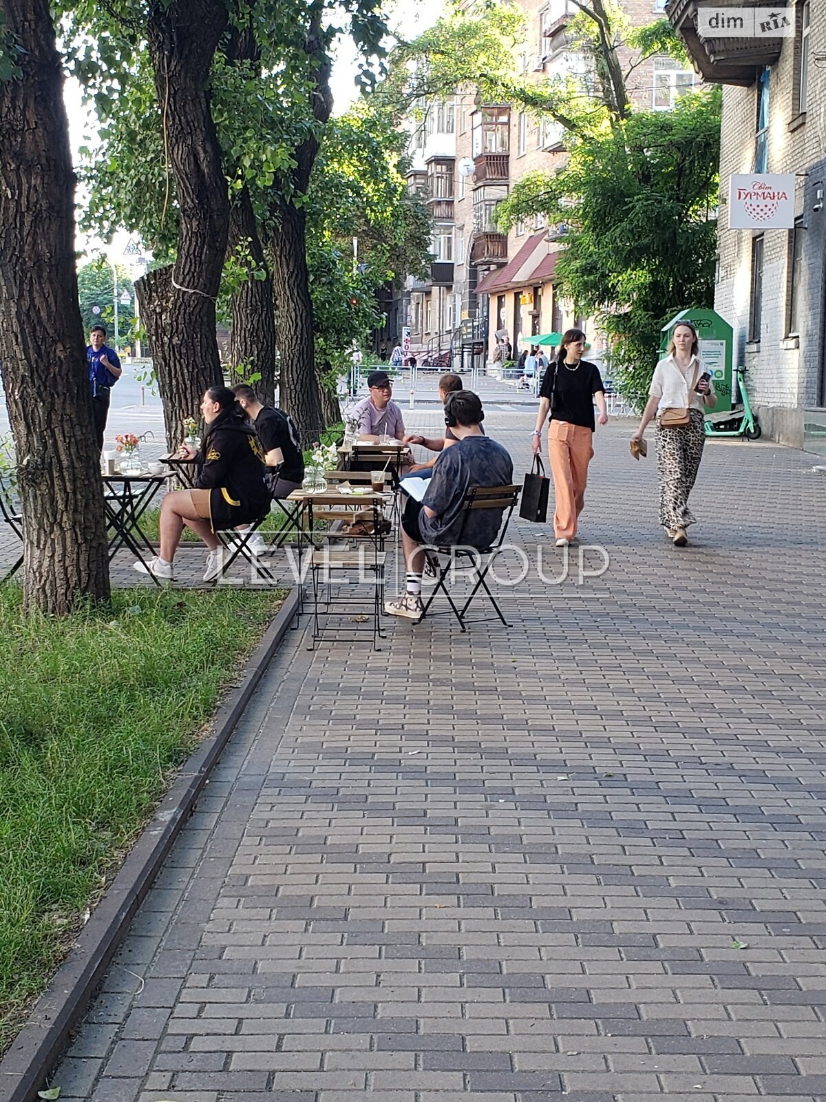 Air Force Ave. (Povitroflotsky), 20/1