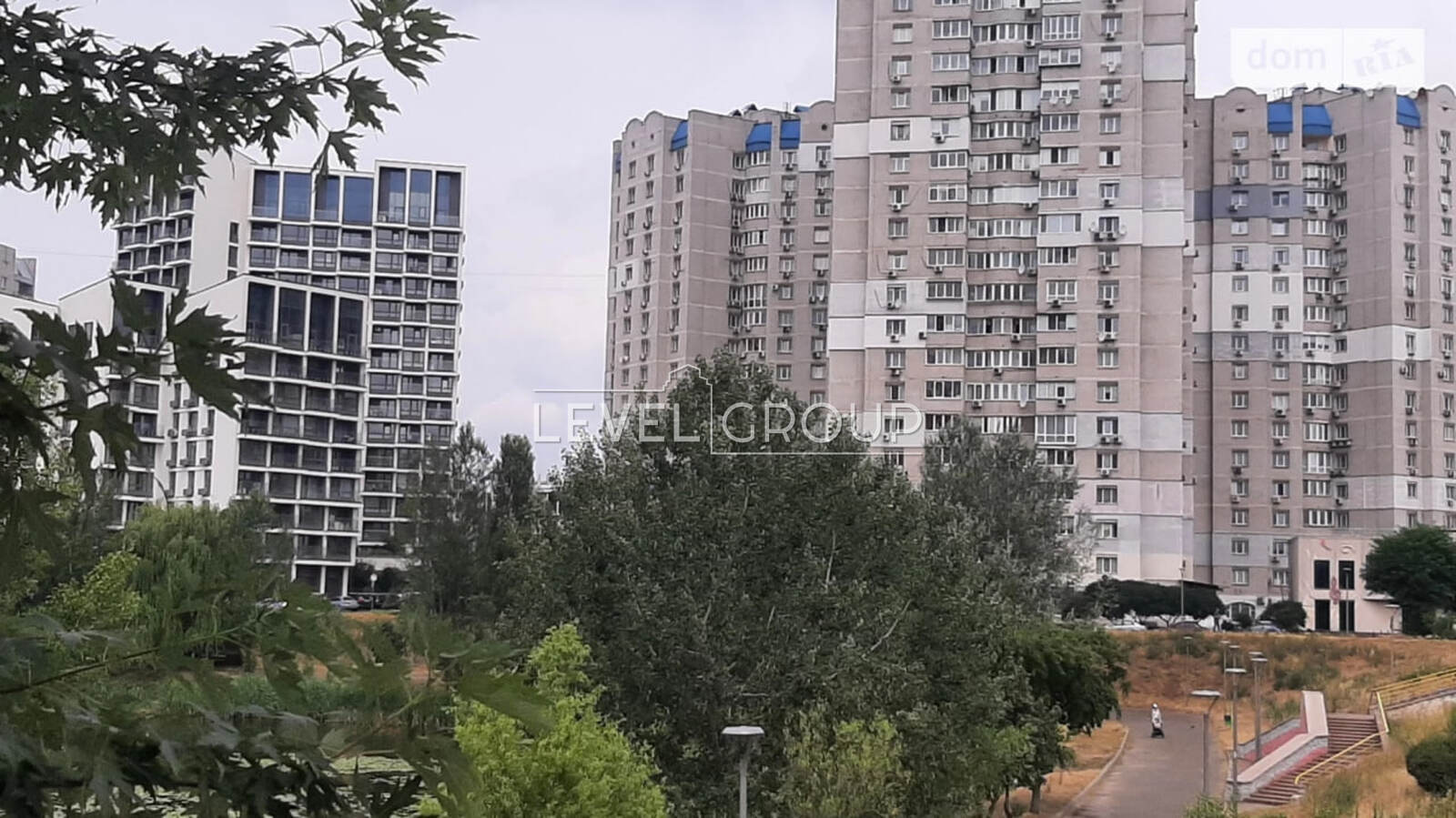 Драгоманова вул., 31Б