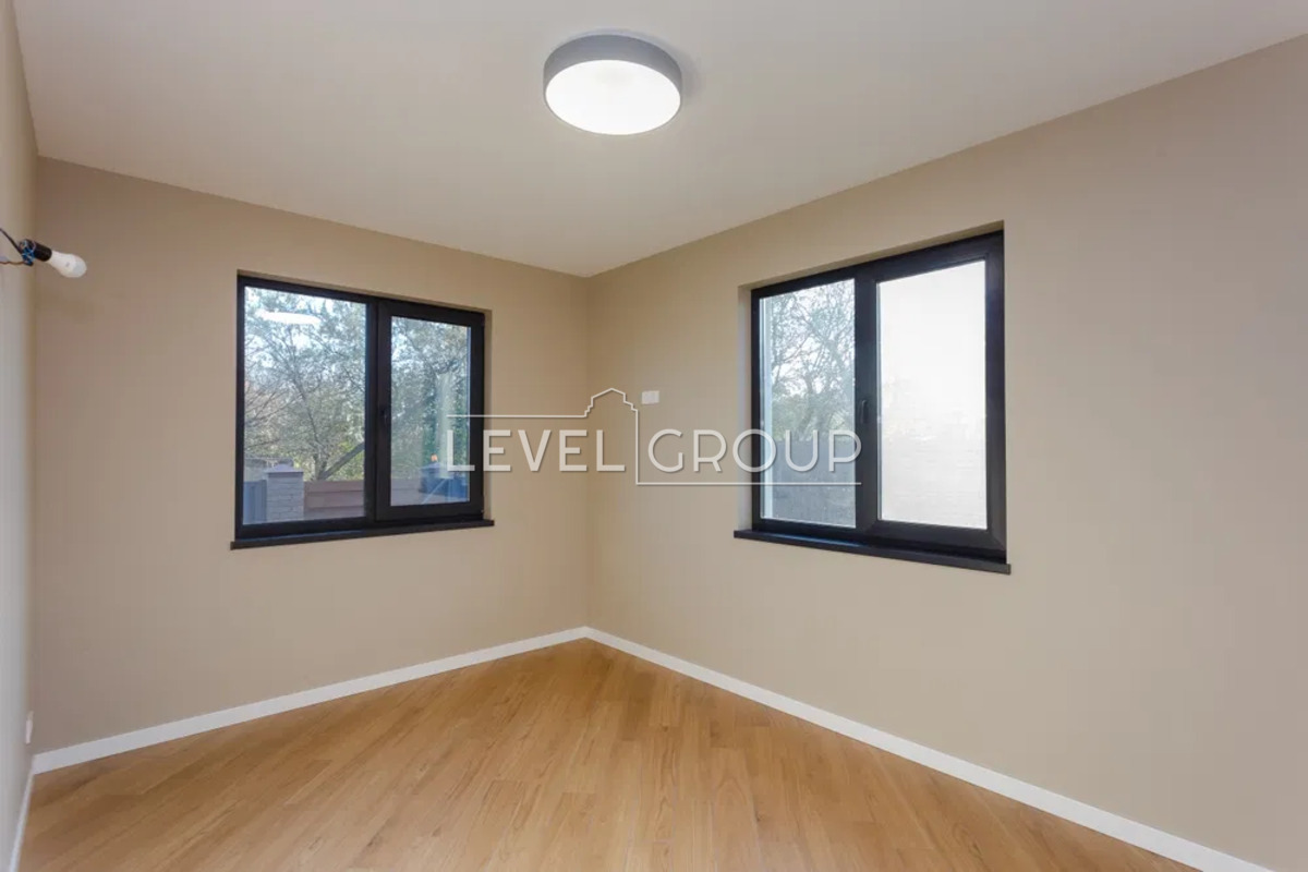 Підгірна вул.