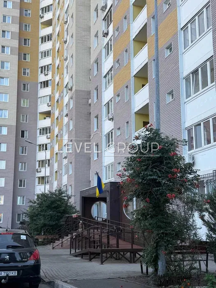 Науки просп., 55