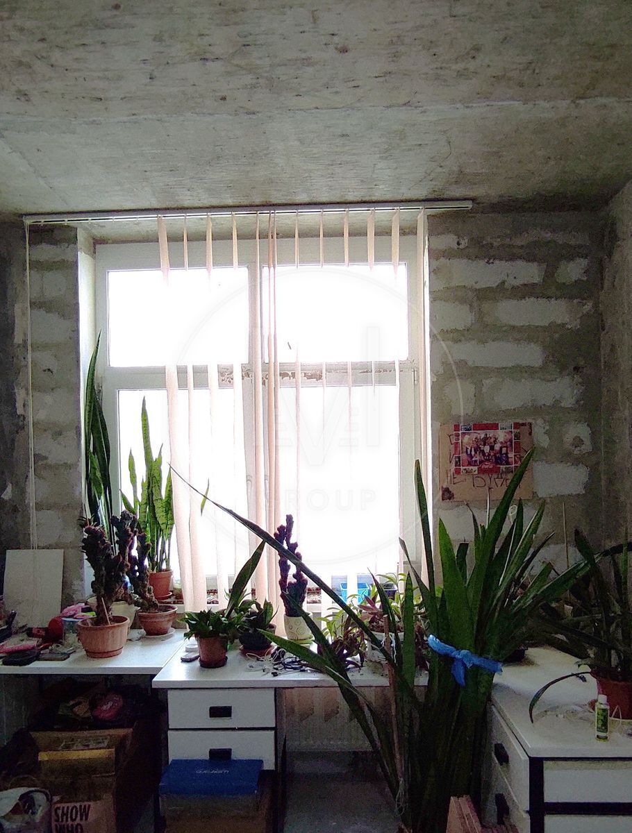 Драгоманова вул., 40ж