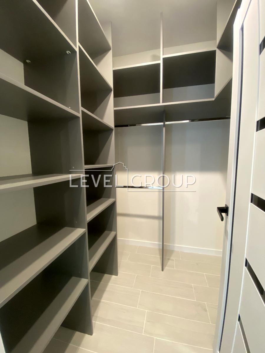 Повітряних Сил просп. (Повітрофлотський), 56