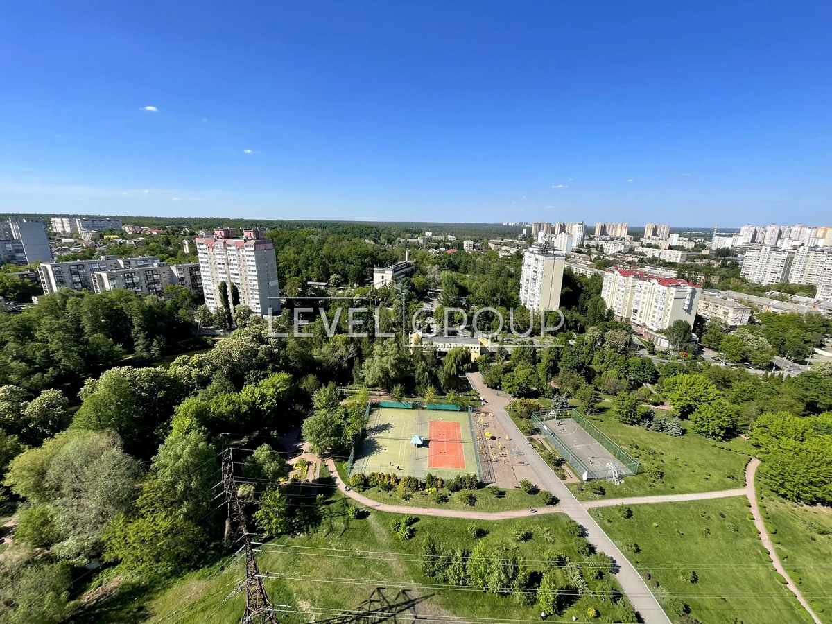 Івана Виговського вул. (Маршала Гречка), 45г