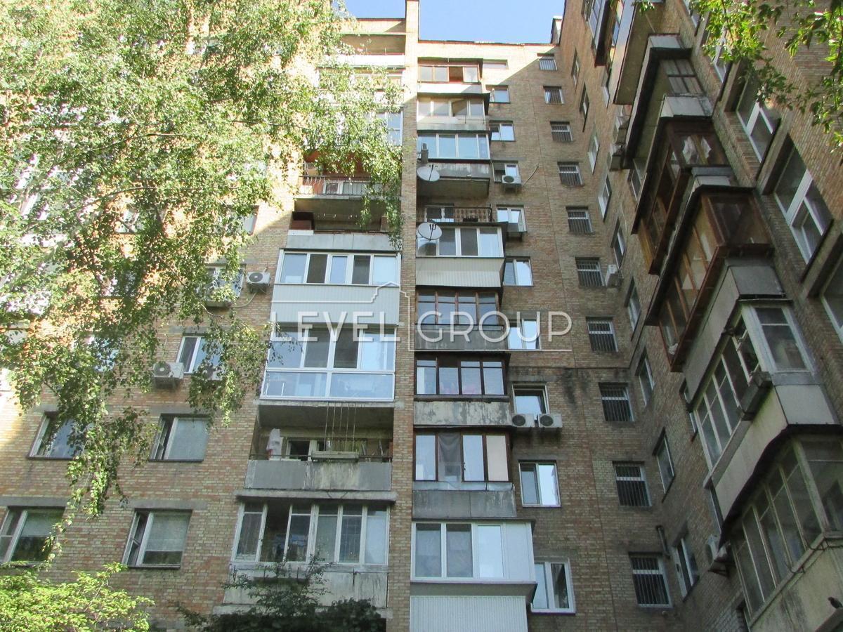 Шовковична вул., 48