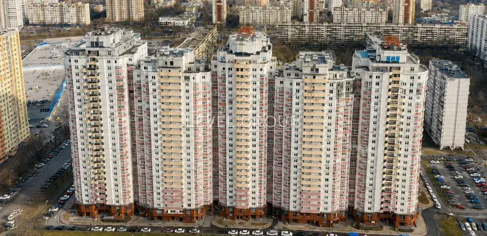 Petro Kalnyshevsky St. (Mykhaila Mayorova), 7