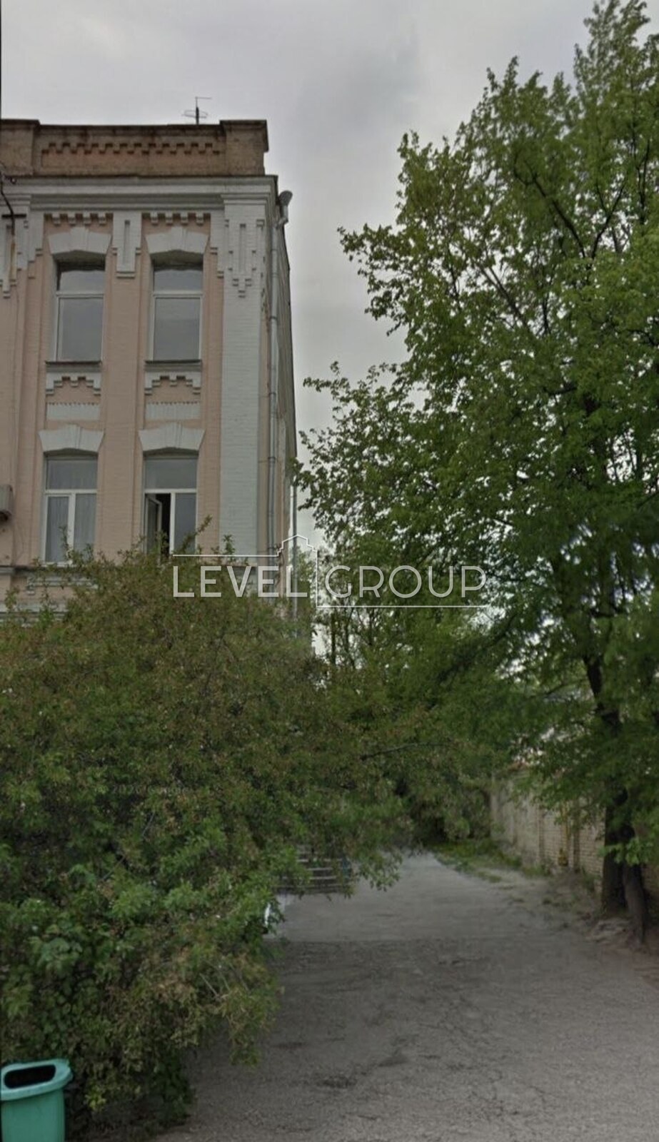 Євгена Коновальця вул. (Щорса), 17