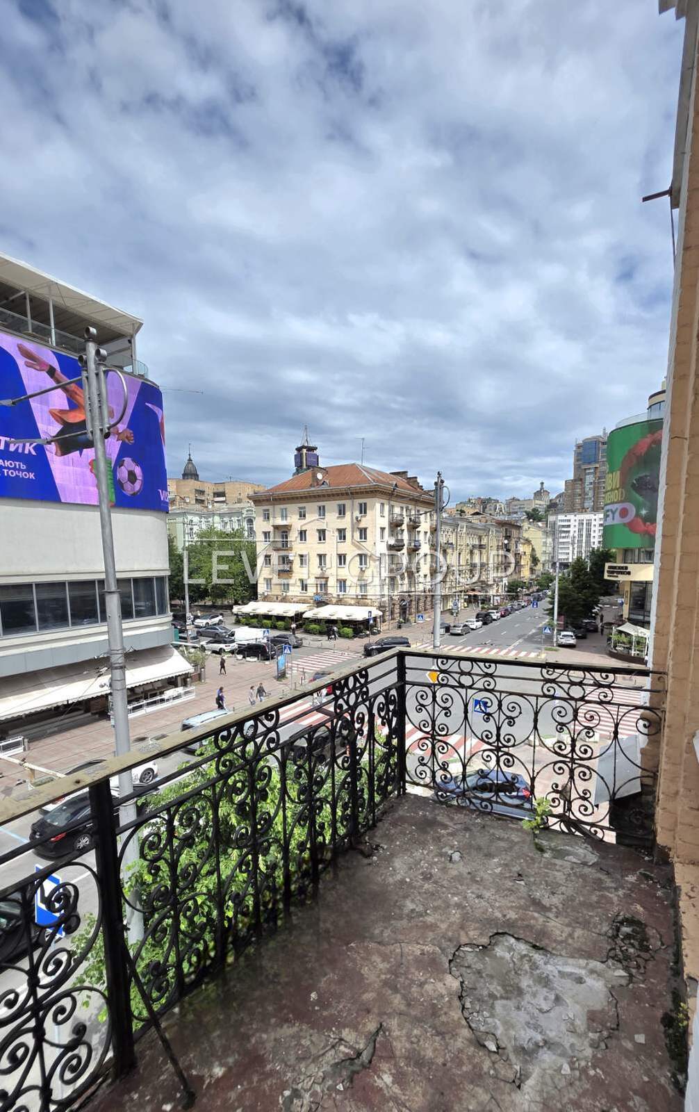 Shota Rustaveli St., 15