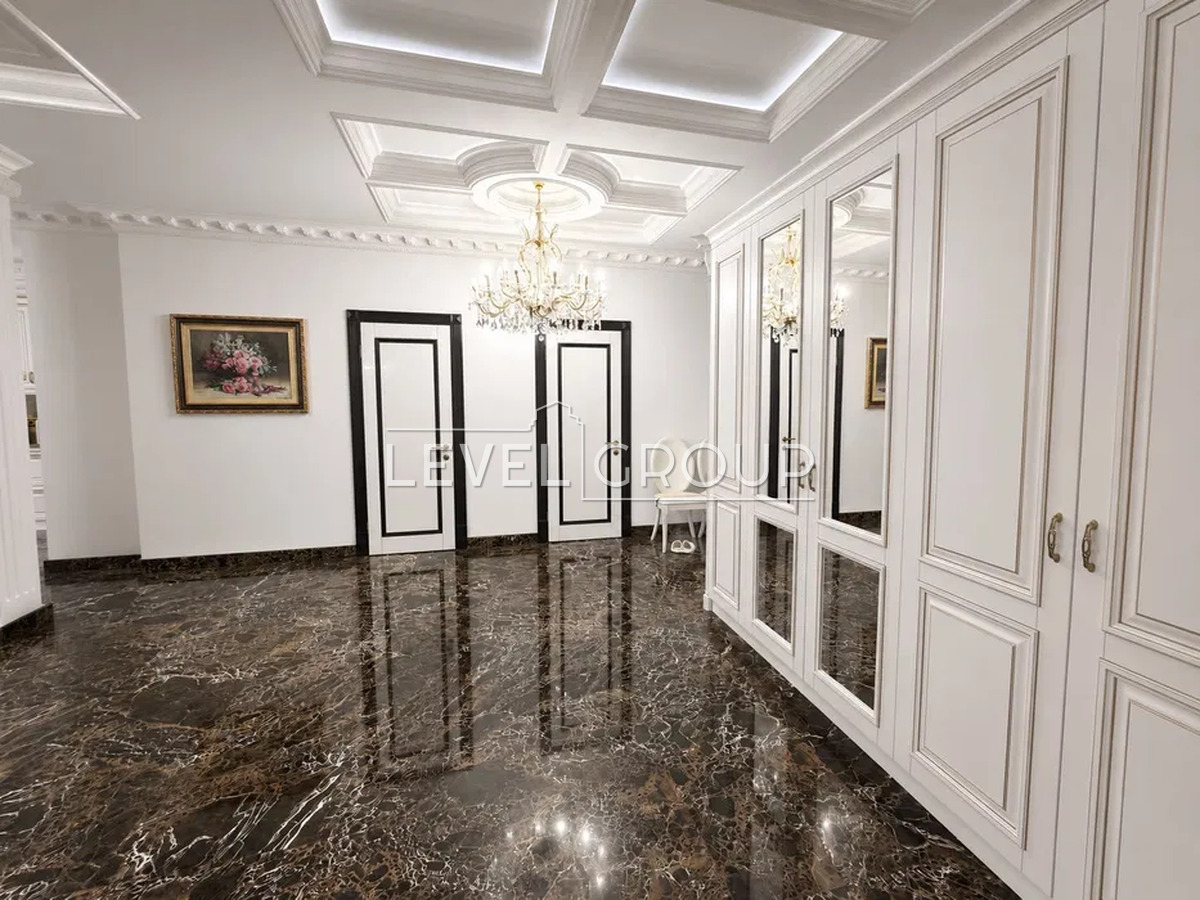 Andriy Verkhoglyad St. (Mykhayla Dragomirova), 15