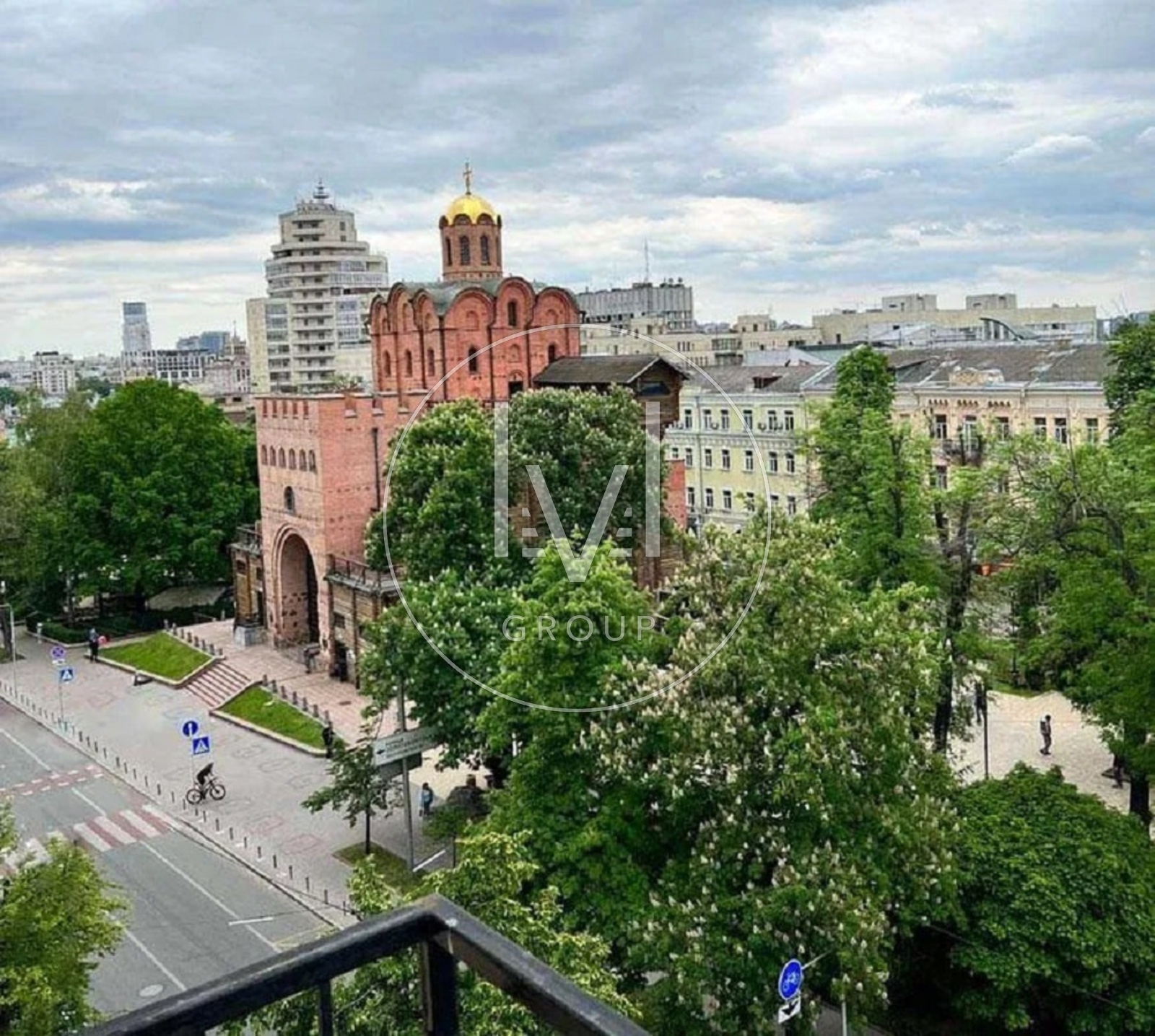 Ярославів Вал вул., 14Д