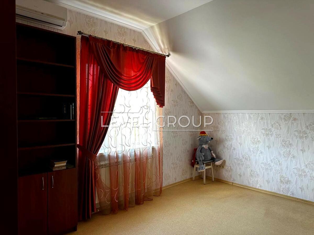 13-а Лінія вул.