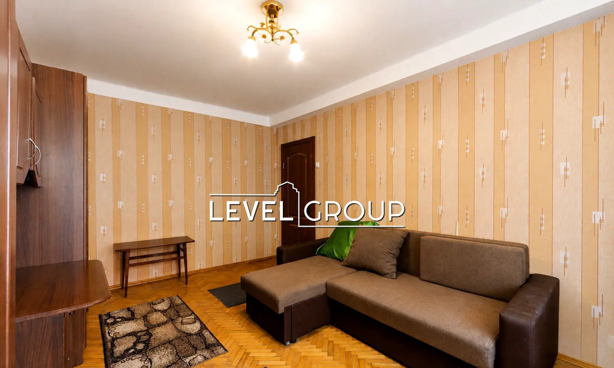Світлицького вул., 25