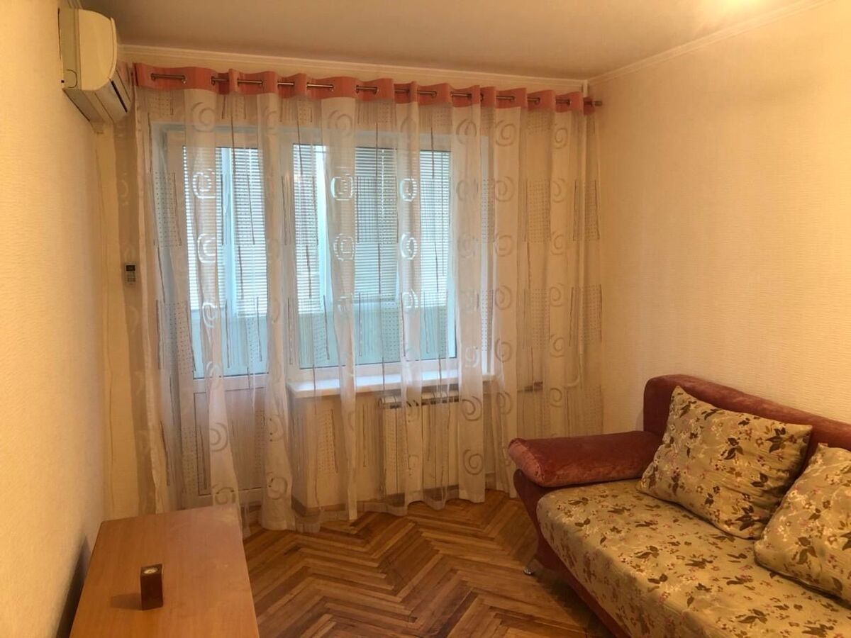 2, Serhiy Husovsky St