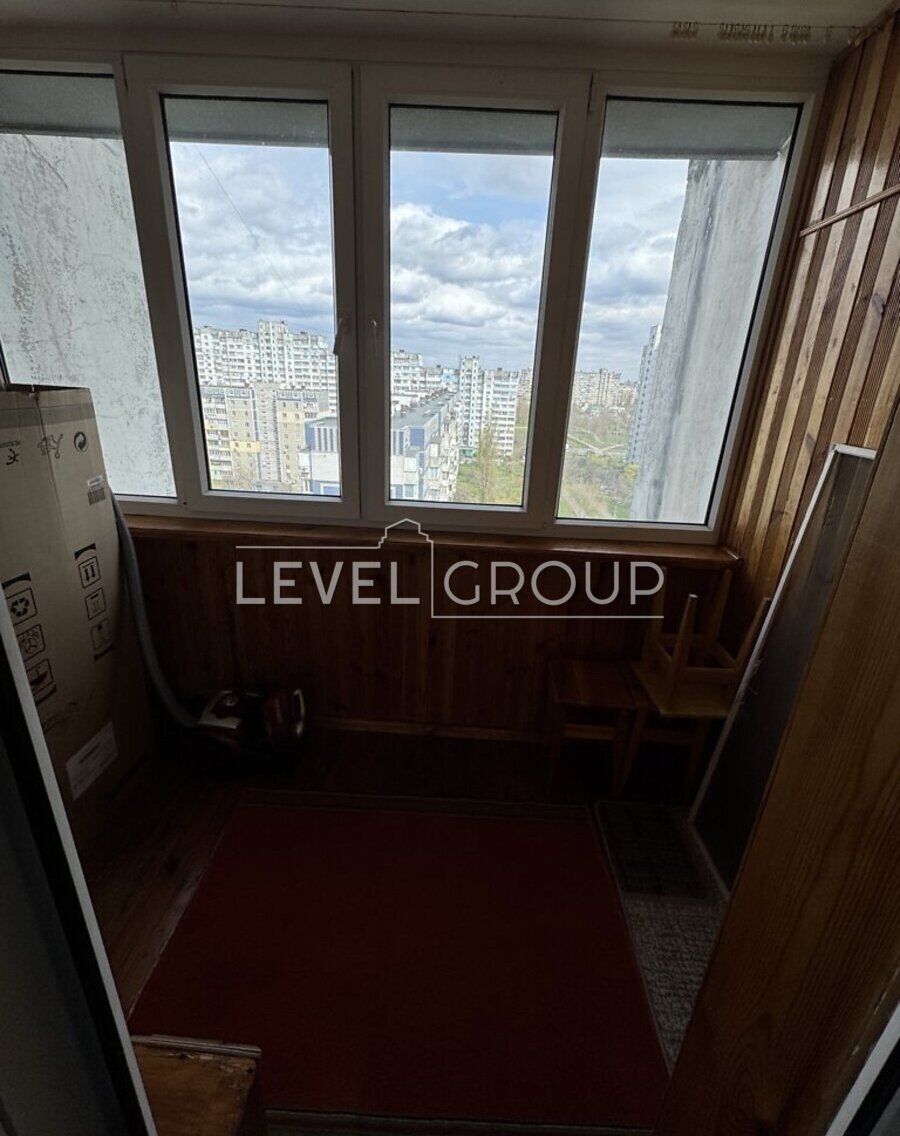 Honore de Balzac St., 24