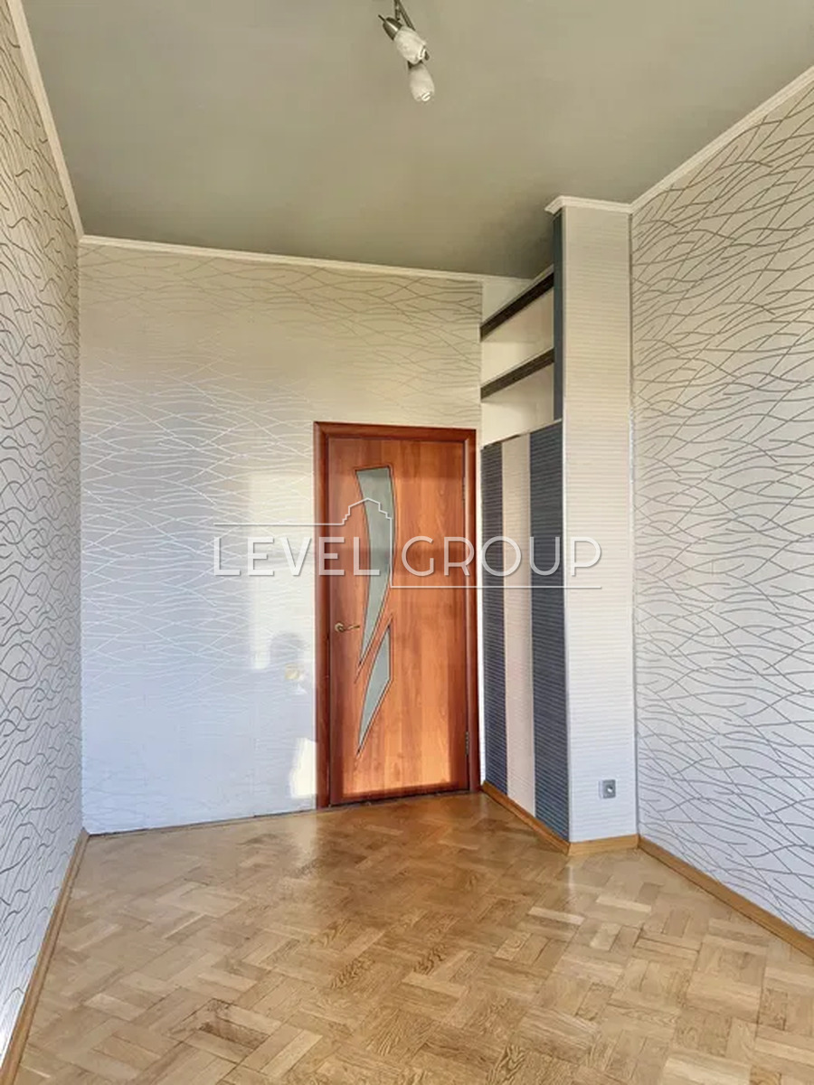 Kateryny Bilokur St., 2/8