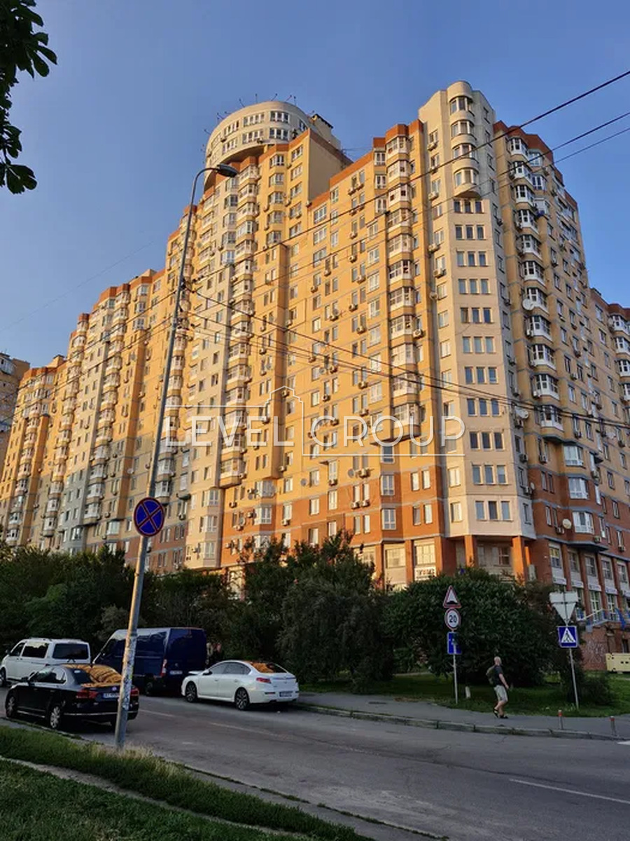 Академіка Палладіна просп., 18/30