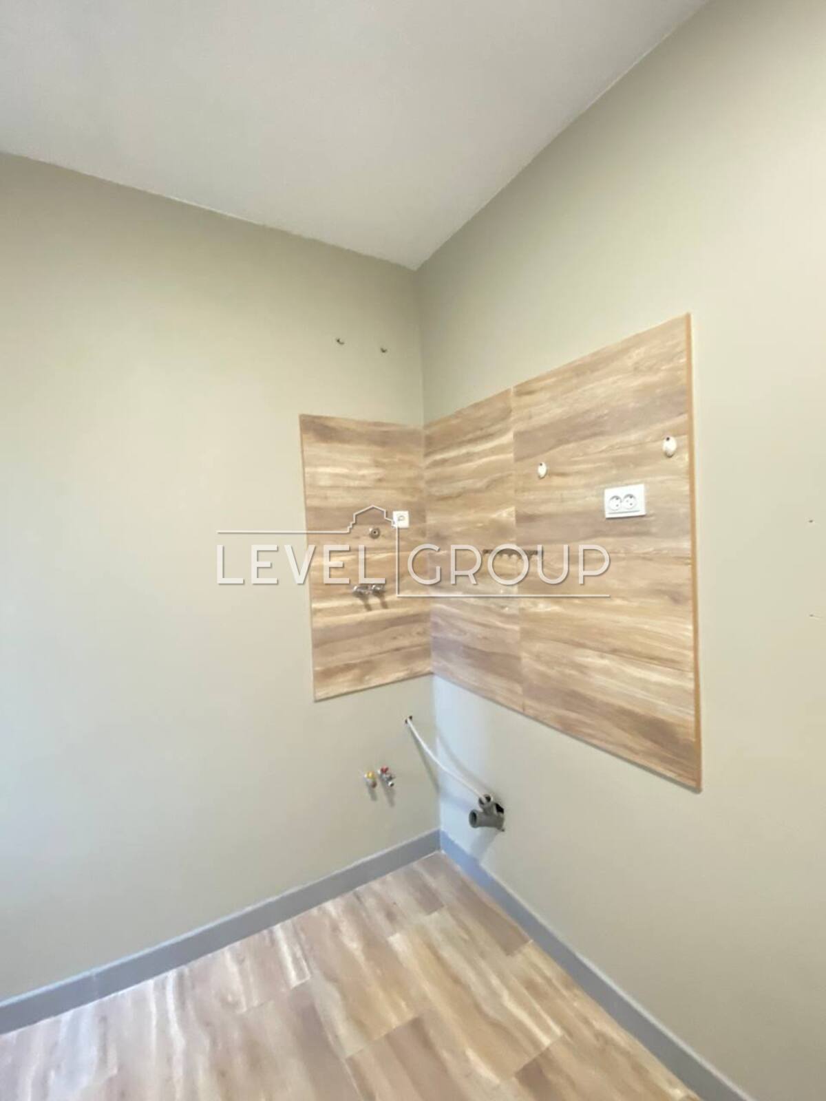 Вузівська вул., 4