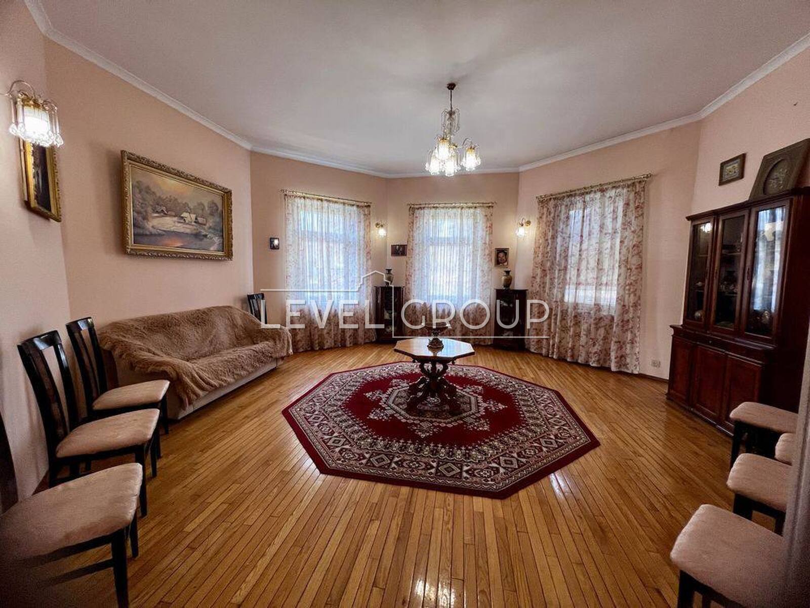вул. Отамана Орлика(Ватутіна), 14б