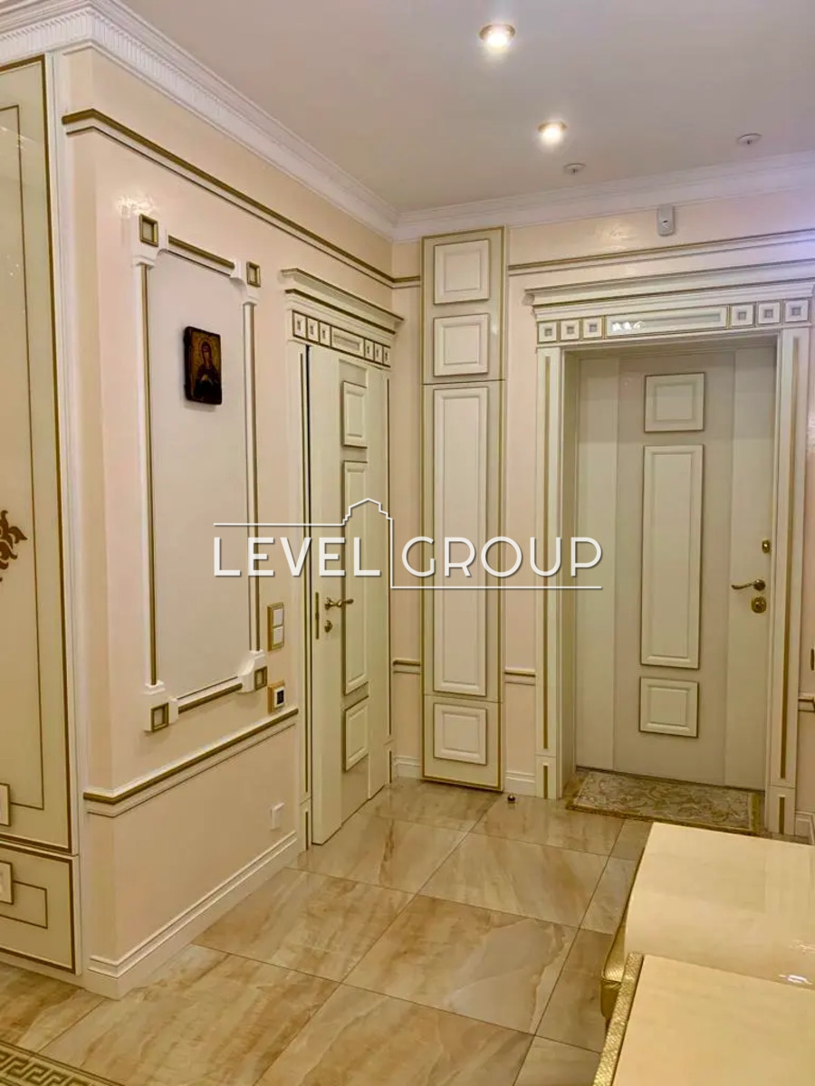 Lesia Ukrainka Blvd., 7B