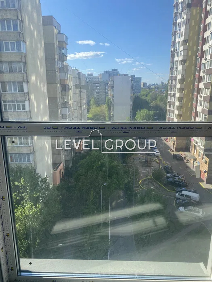 Вірменська вул., 8