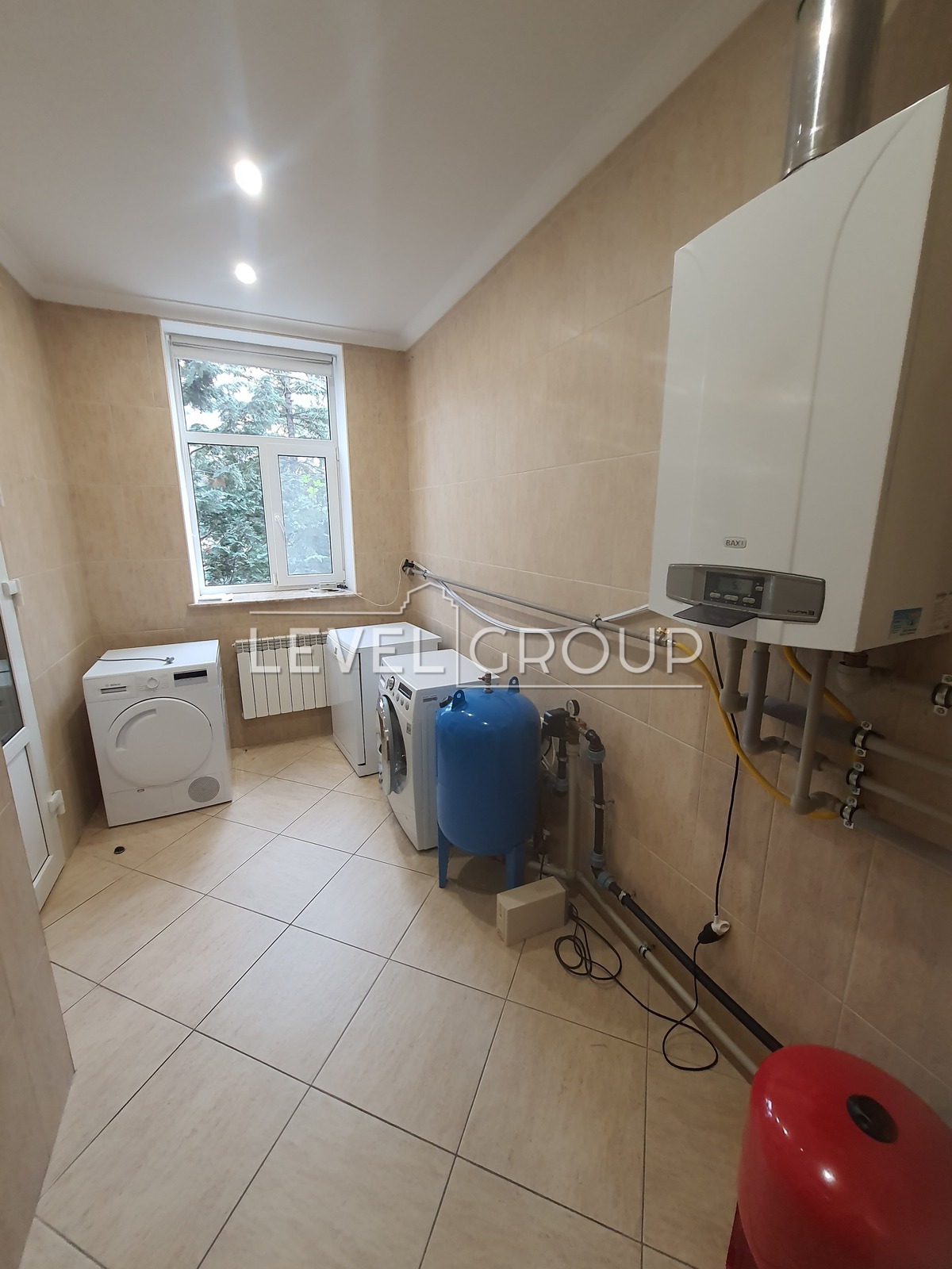 Соловяненка, 125