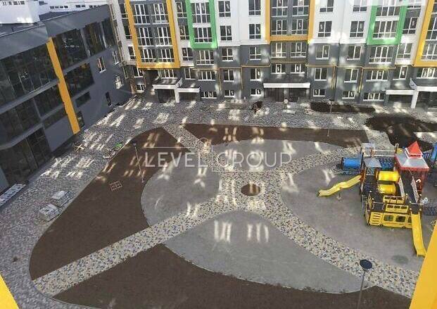 Машинобудівників, 16
