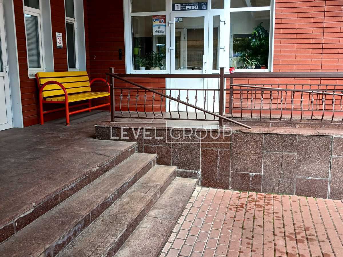 Antonovycha St. (Gorkogo), 1B