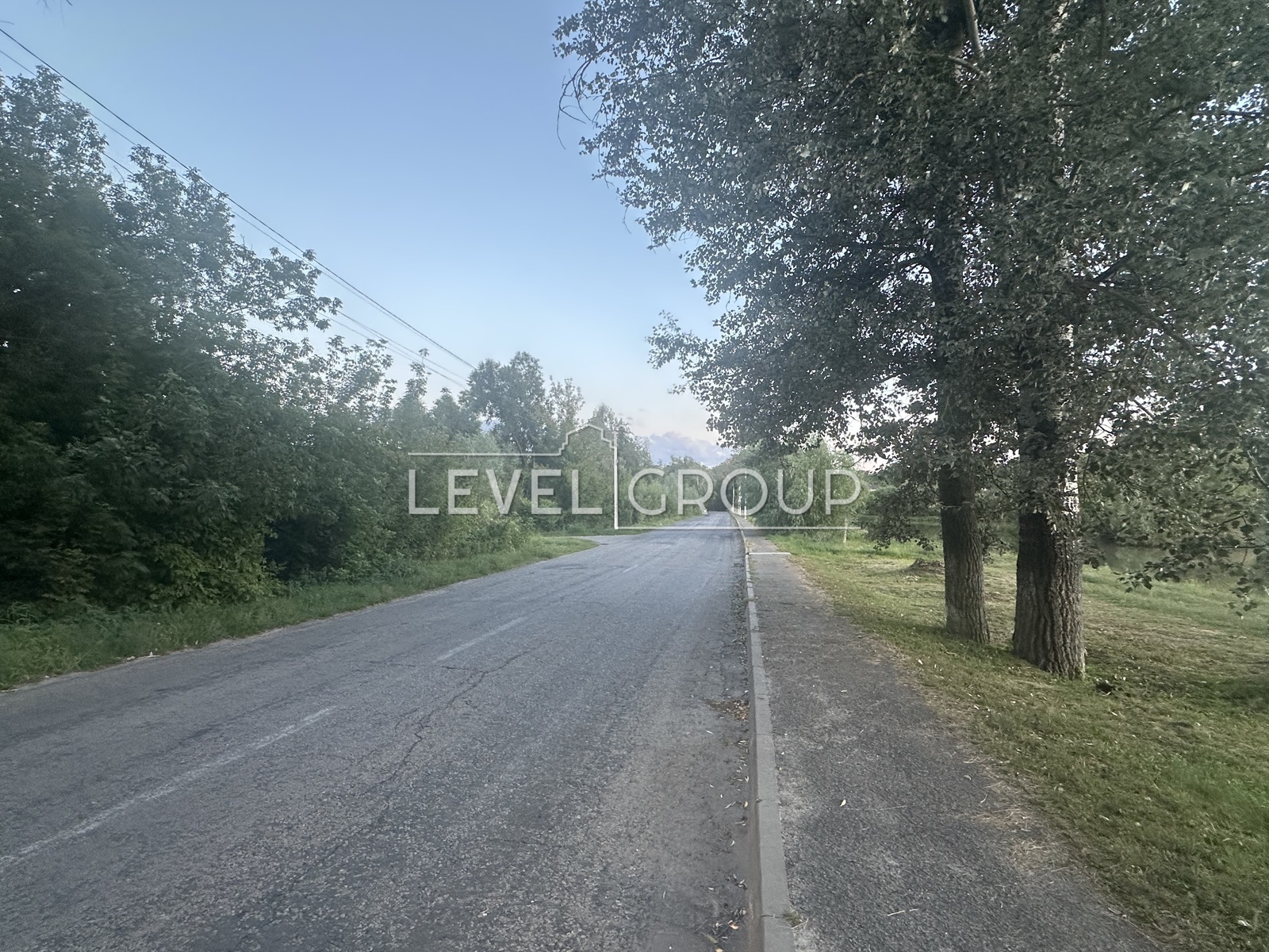 name_en