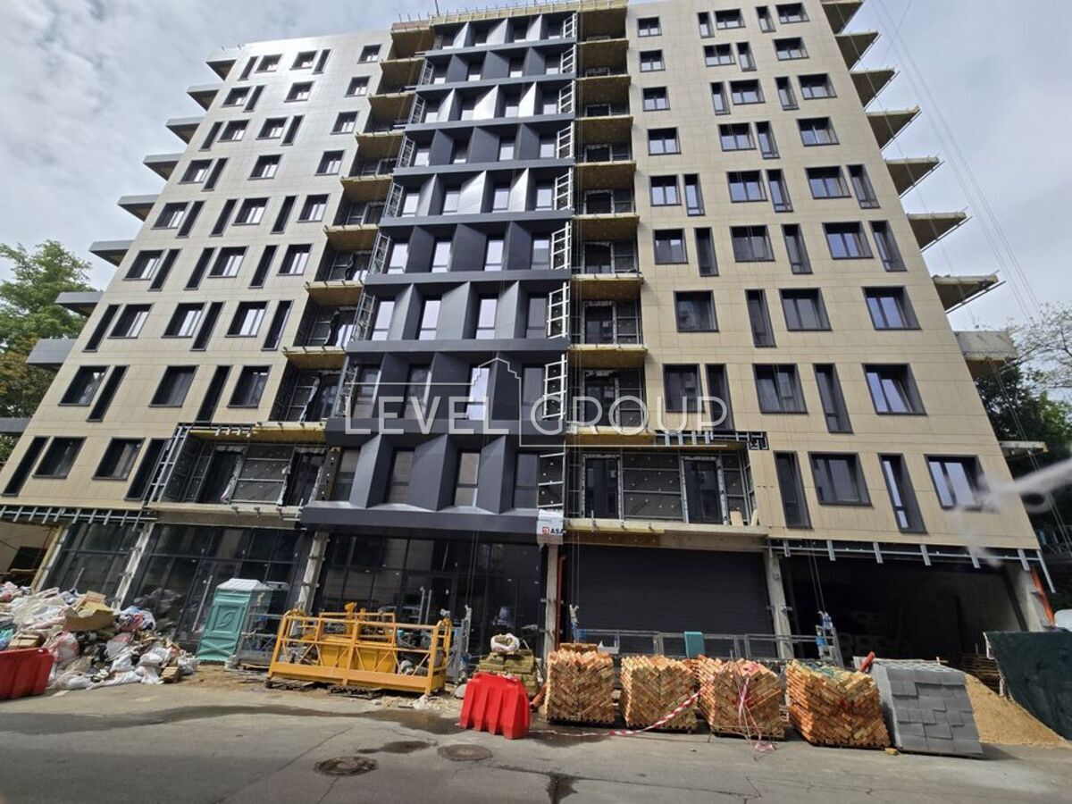 Bolsunovska St. (Serhiy Strutynskyi), 8