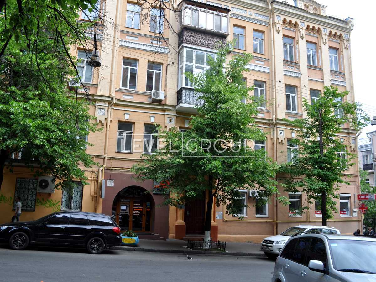 Миколи Лисенка вул., 1