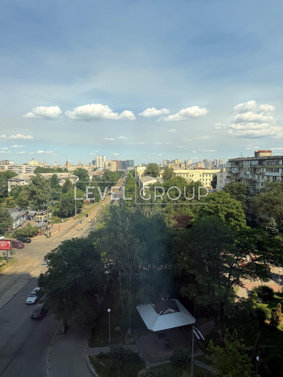 Дегтярівська вул., 17к1