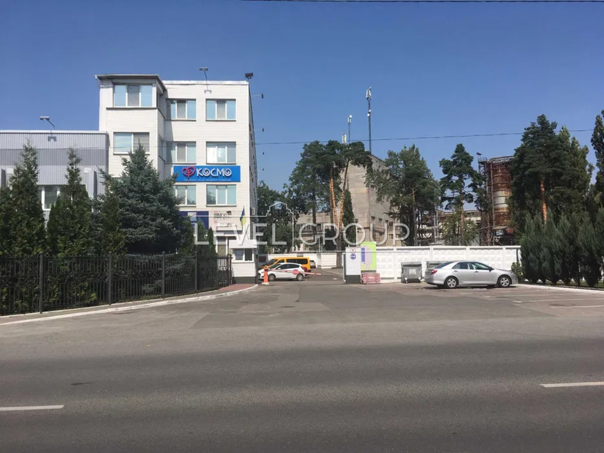 Бориспільська вул., 19
