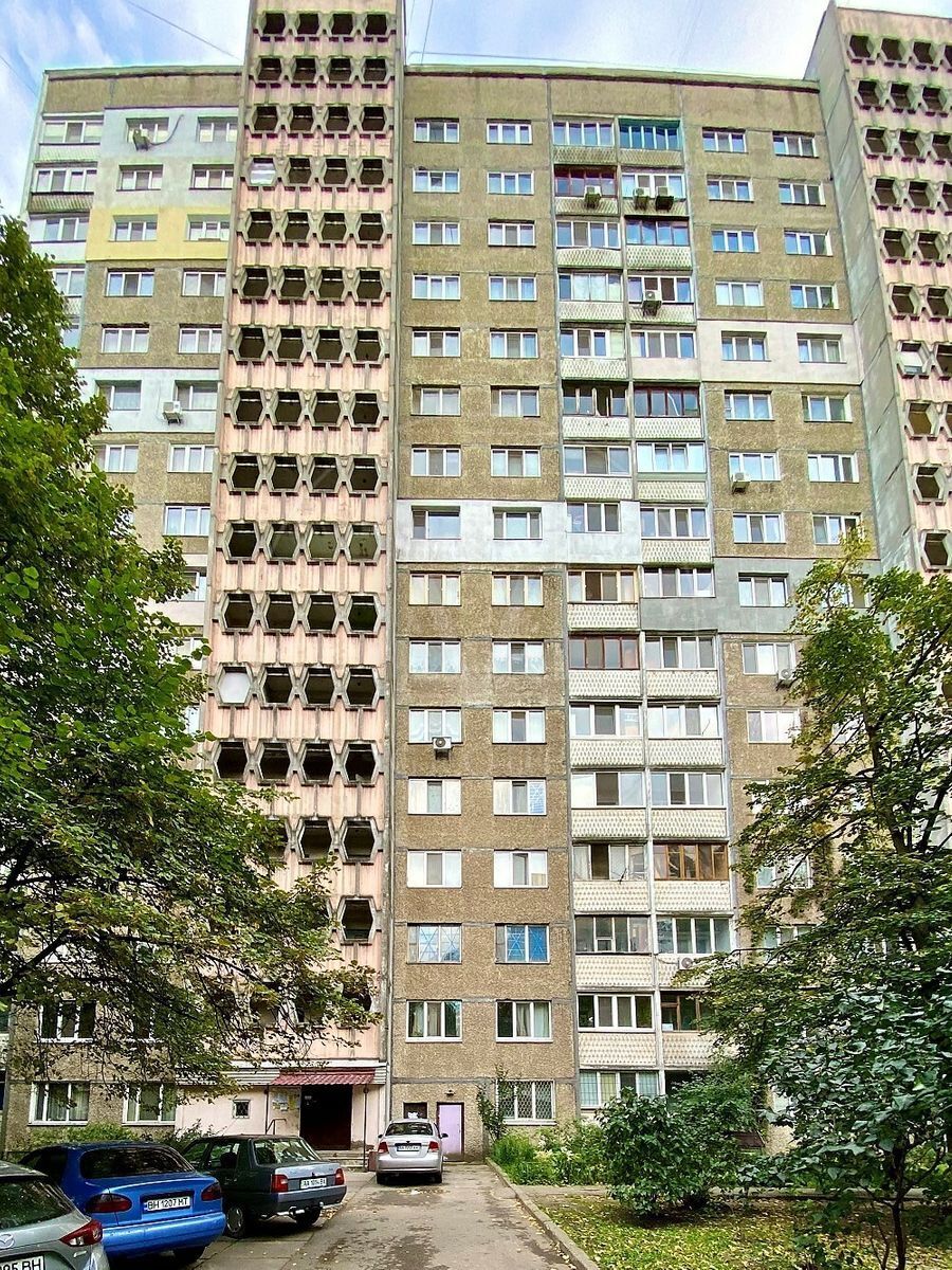 Олександра Махова вул. (Жолудєва), 4б