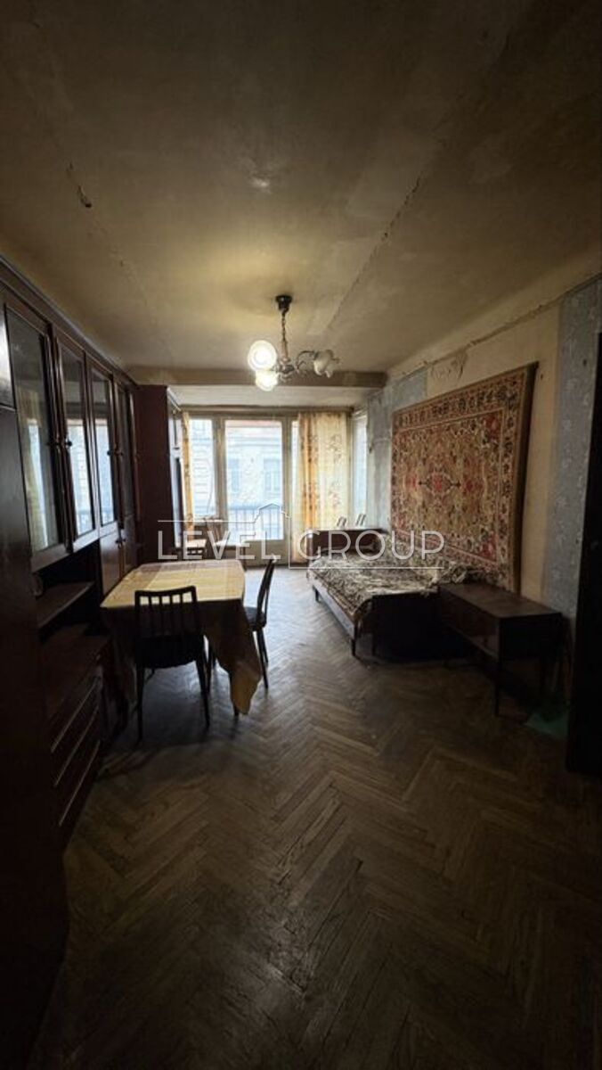Олеся Гончара вул., 75