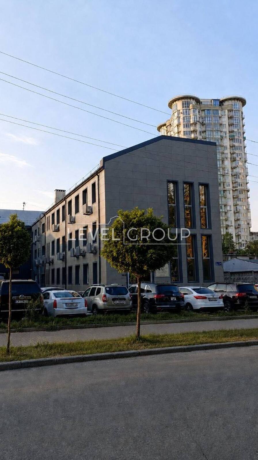 Генерала Шаповала вул. (Механізаторів), 10
