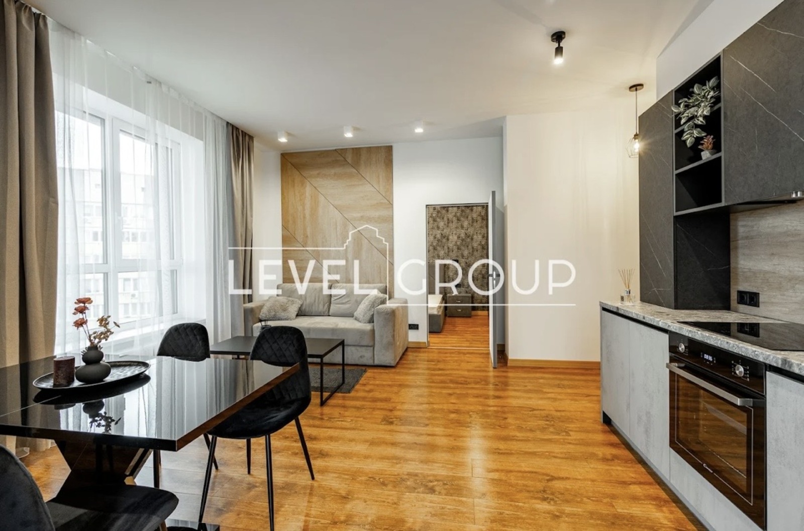 Lesia Ukrainka Blvd., 7A