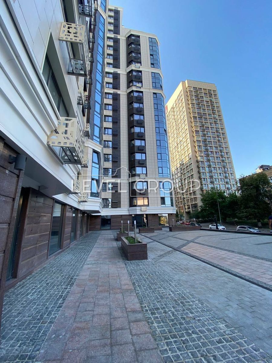 Золотоустівська вул., 25