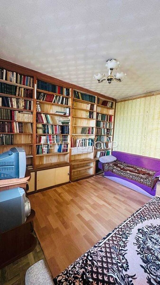 Милославська вул., 3