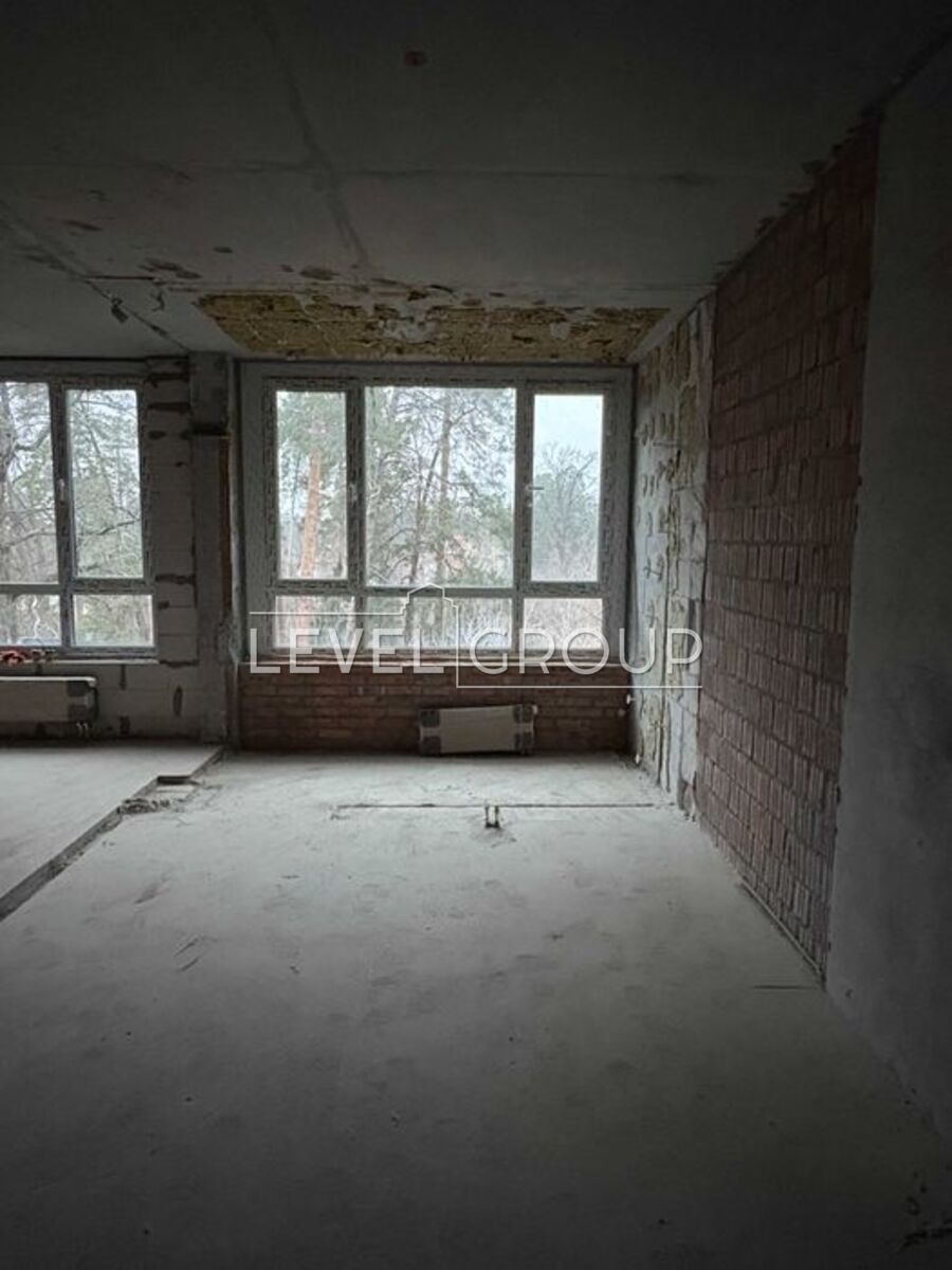 Квітки Цісик вул. (Гамарника), 32