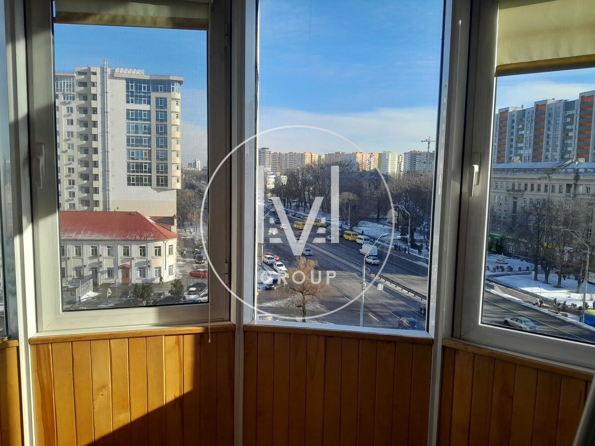 Берестейський просп. (Перемоги), 96
