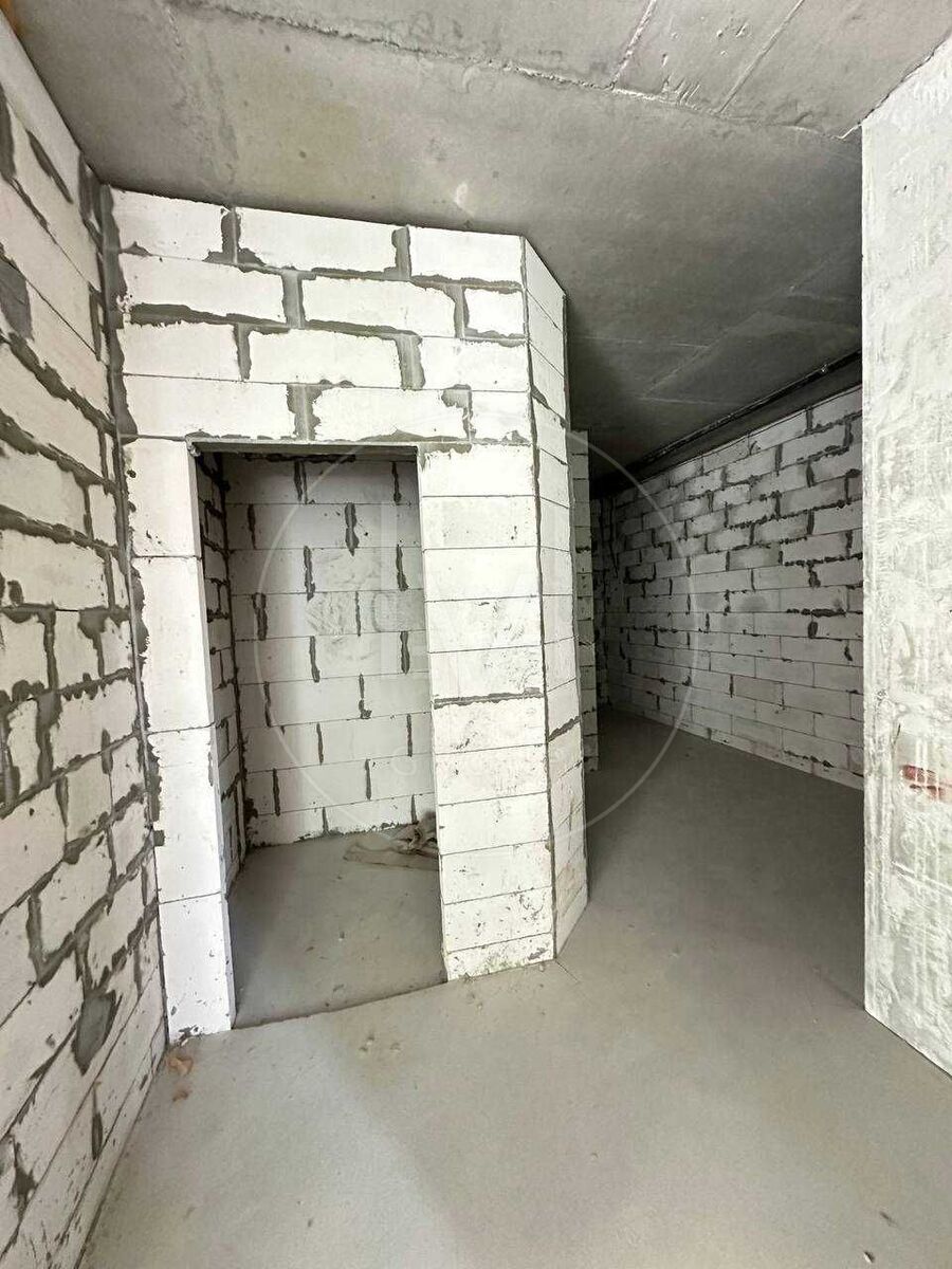 Авіаконструктора Антонова вул., 2б