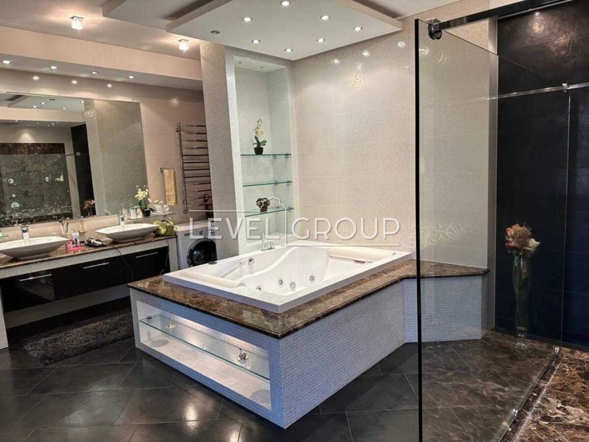 Шевченка, 18