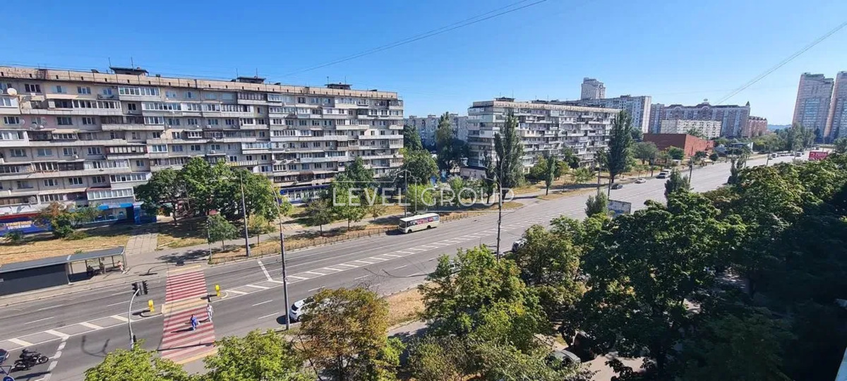 Олександра Архипенка вул. (Мате Залки), 4