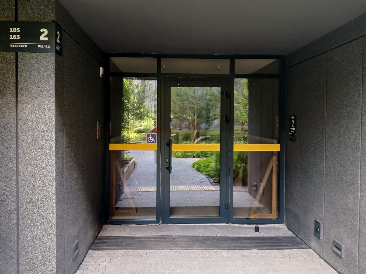 Brativ Shemetiv St., 10/8