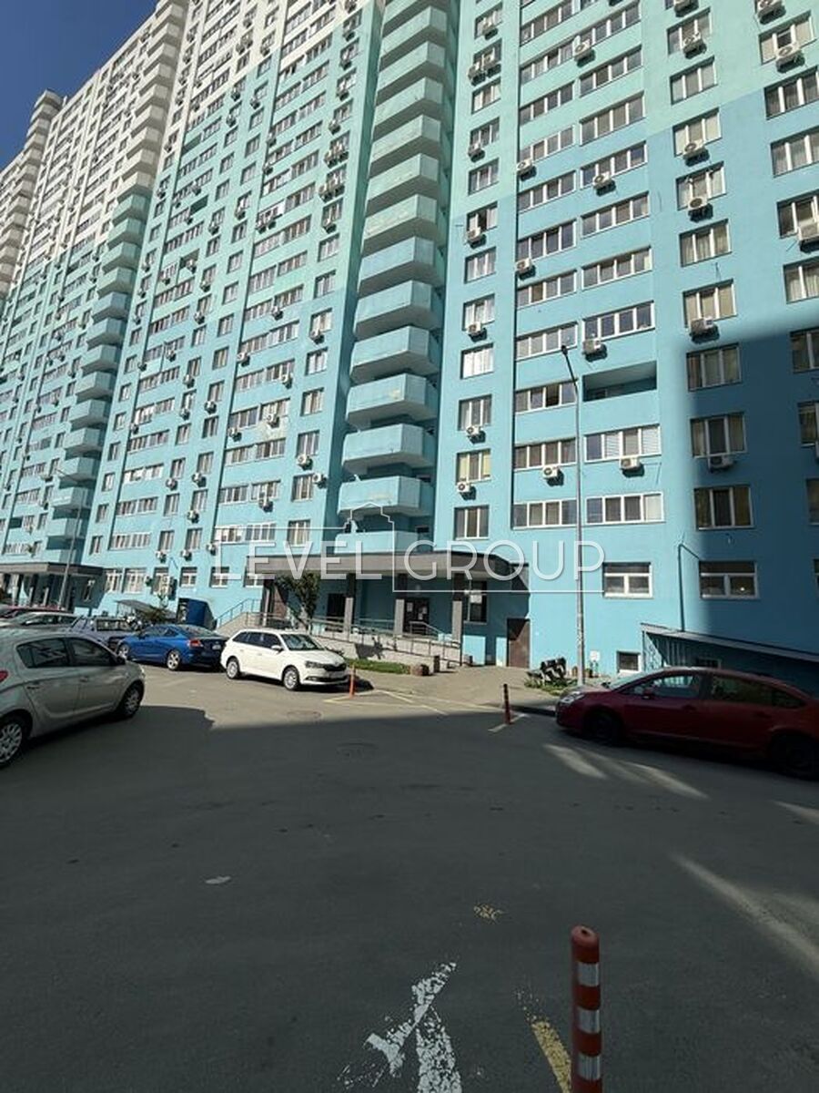 26, Suburb