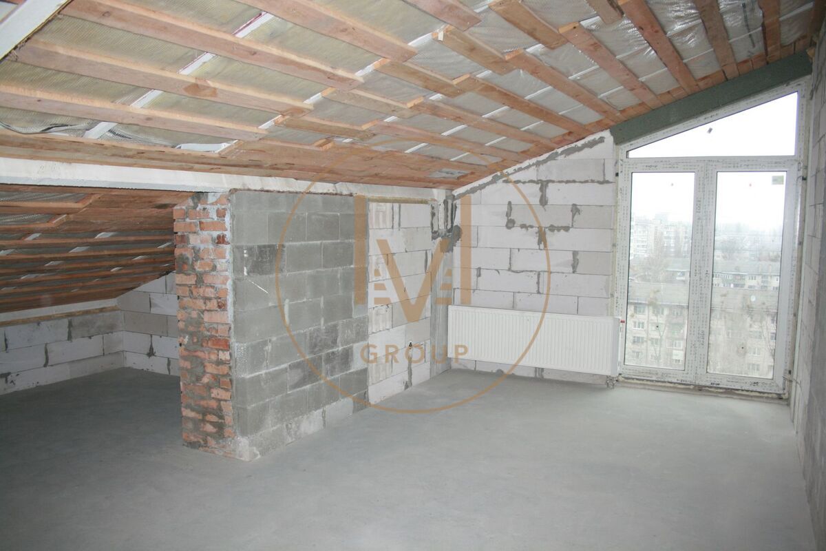 Регенераторна вул., 4